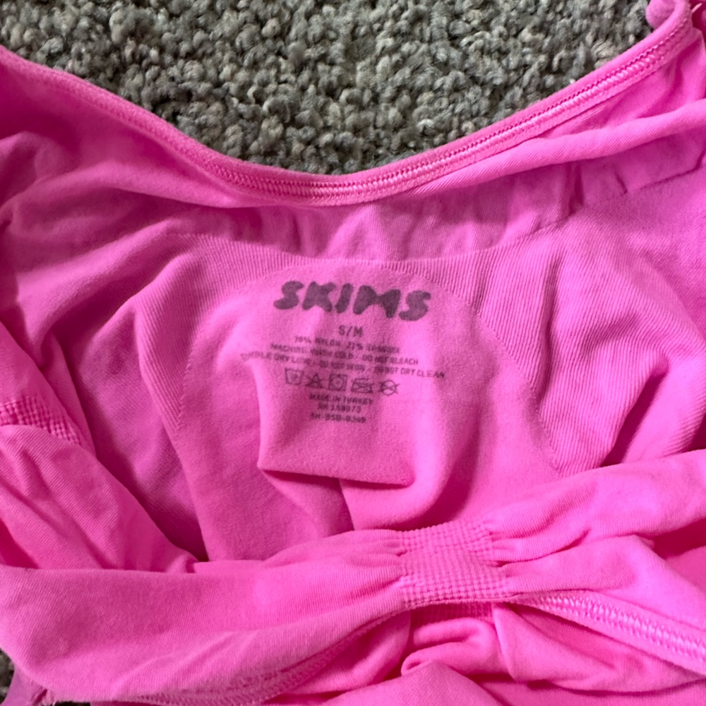 SKIMS Hot Pink Bodysuit - Picture 2 of 3